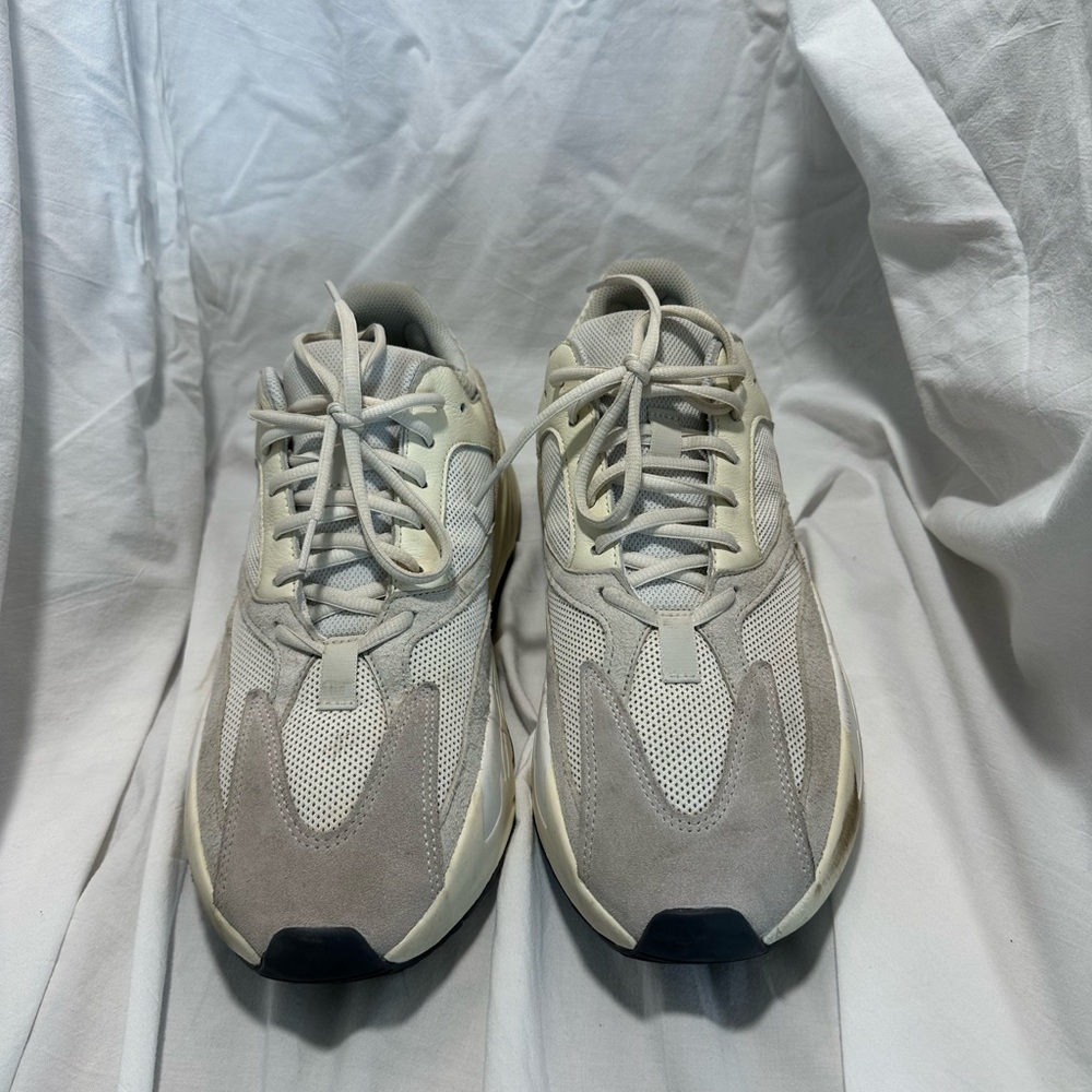 adidas Yeezy Boost 700 Box in Tan and Black